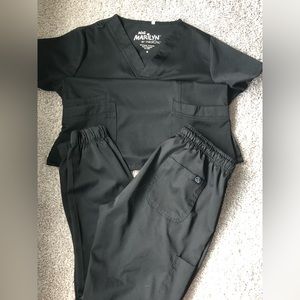 Mini Marilyn Black Scrub Set